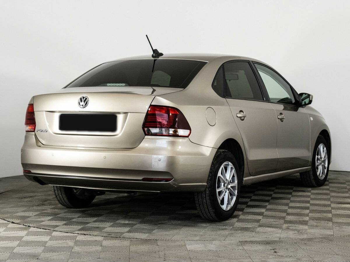 Volkswagen Polo с пробегом — 2017 год. Фото: #3