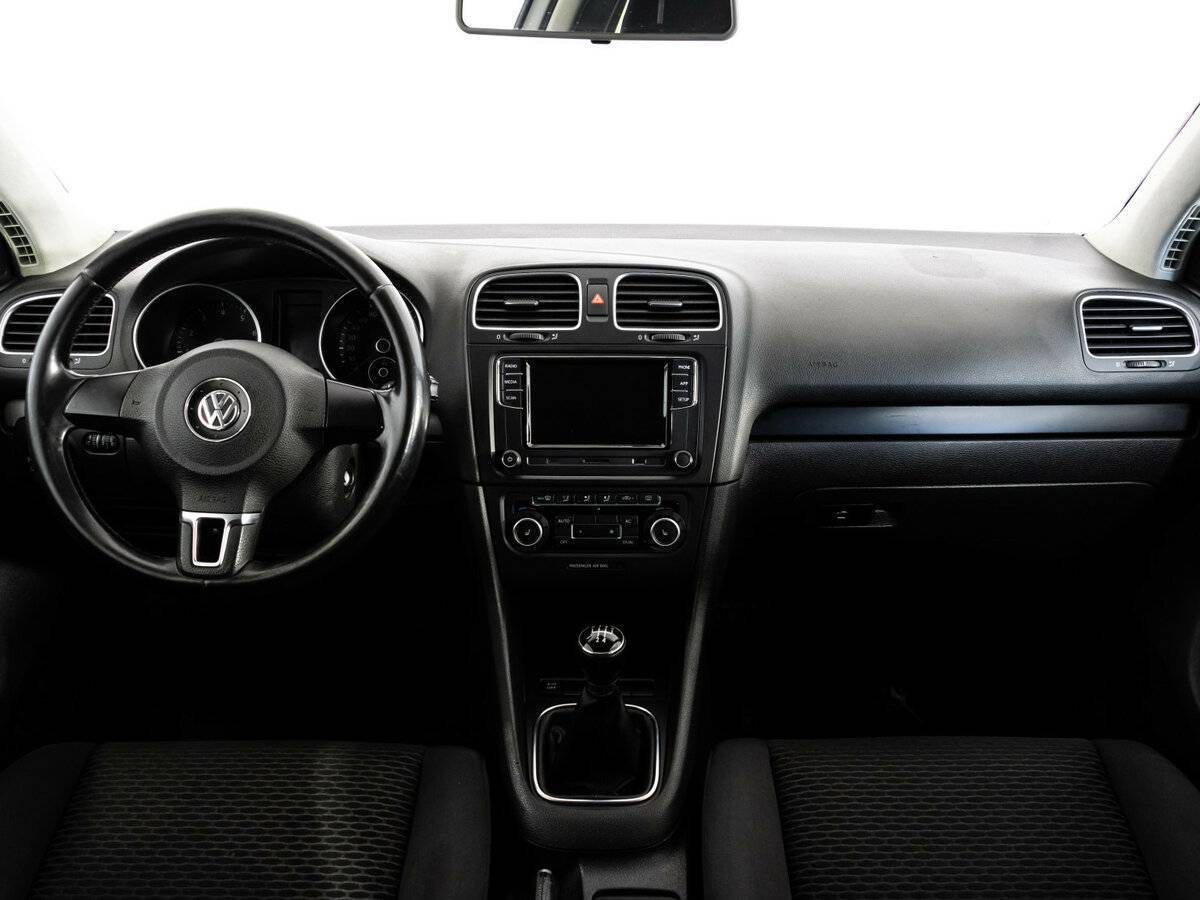 Volkswagen Golf с пробегом — 2009 год. Фото: #7