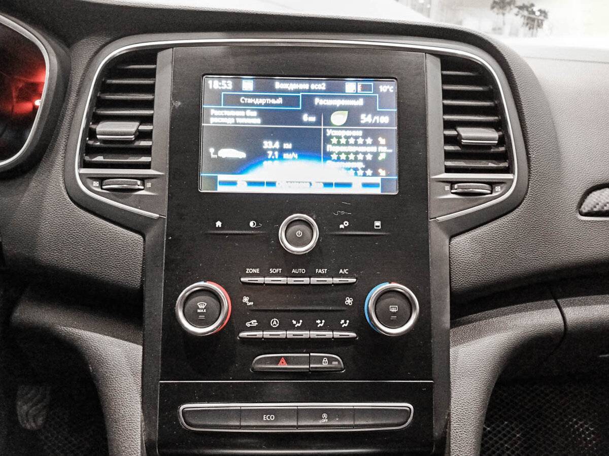 Renault Megane с пробегом — 2019 год. Фото: #12
