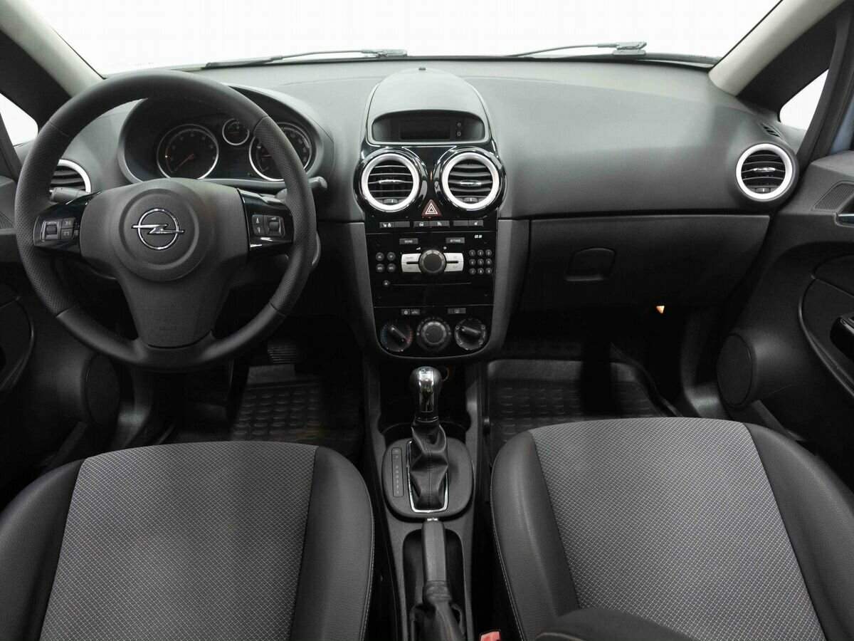 Opel Corsa с пробегом — 2008 год. Фото: #12