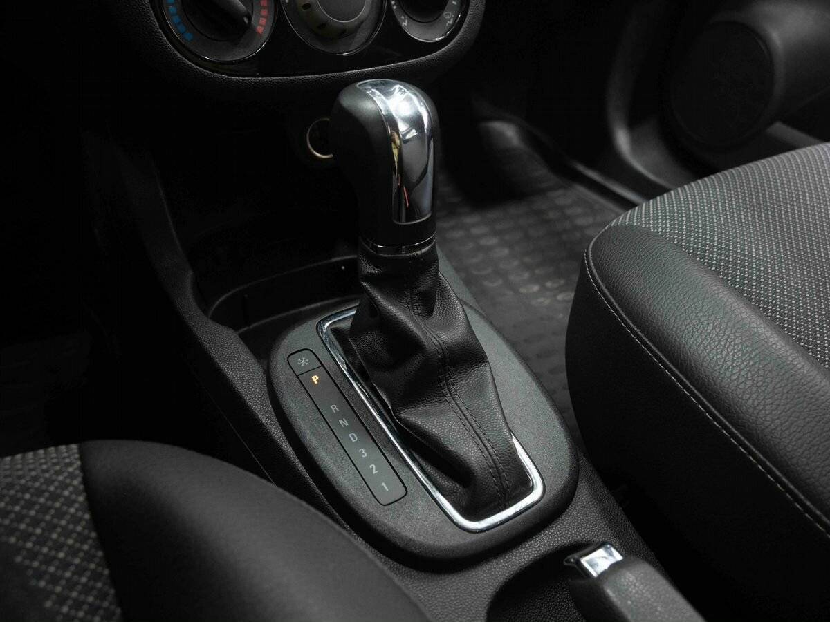 Opel Corsa с пробегом — 2008 год. Фото: #20