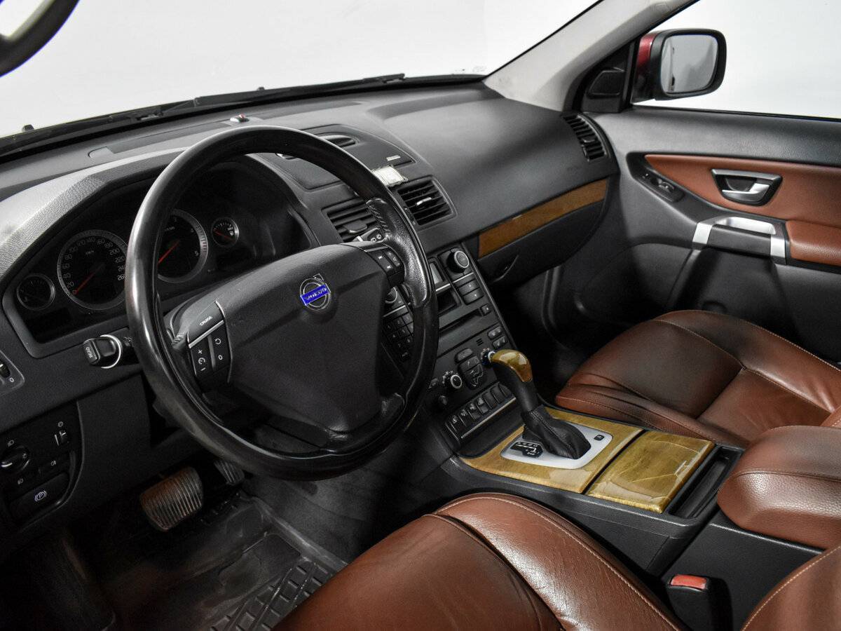 Volvo XC90 с пробегом — 2008 год. Фото: #6