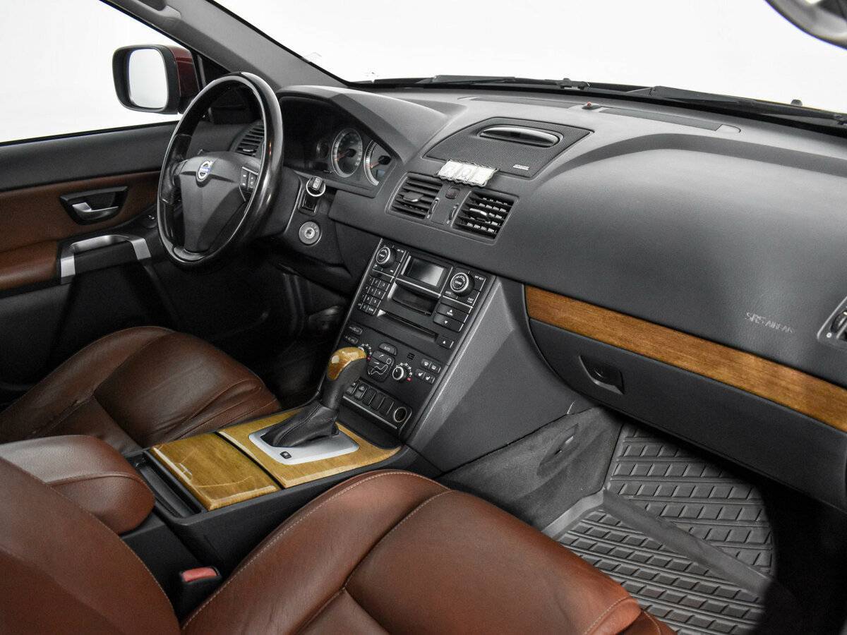 Volvo XC90 с пробегом — 2008 год. Фото: #11