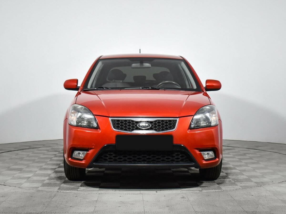 Kia Rio с пробегом — 2010 год. Фото: #1