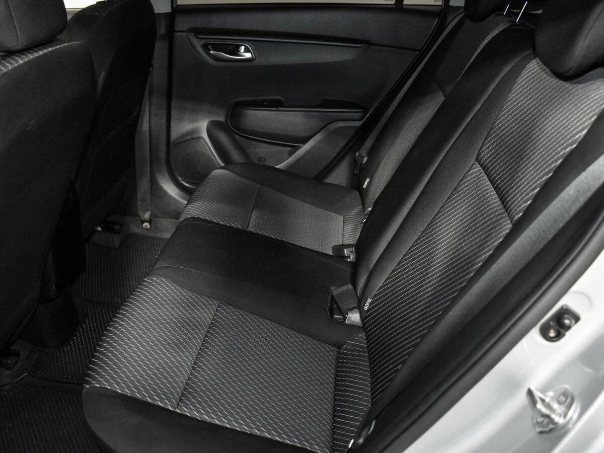 Kia Rio с пробегом — 2020 год. Фото: #10