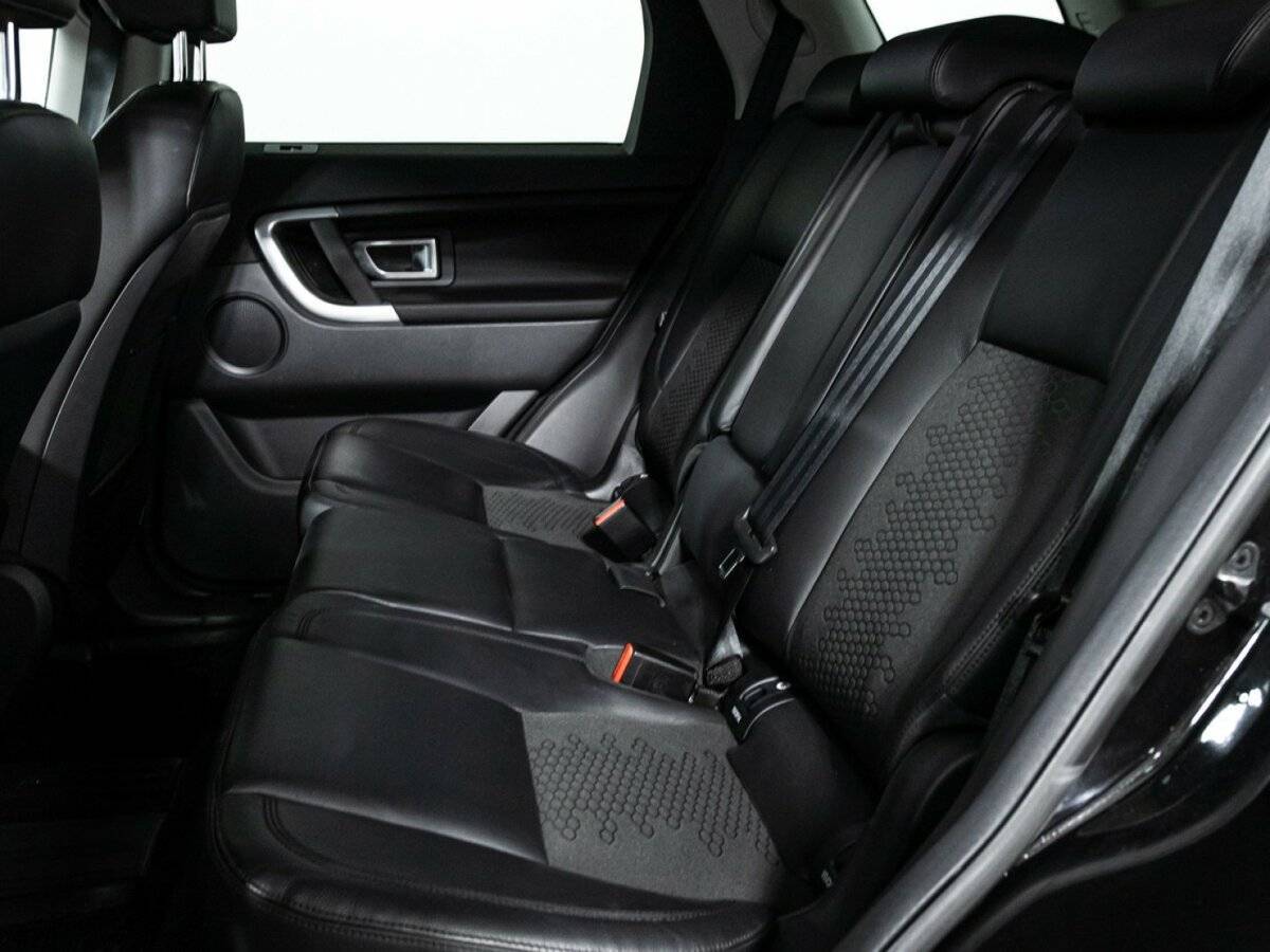 Land Rover Discovery Sport с пробегом — 2017 год. Фото: #9