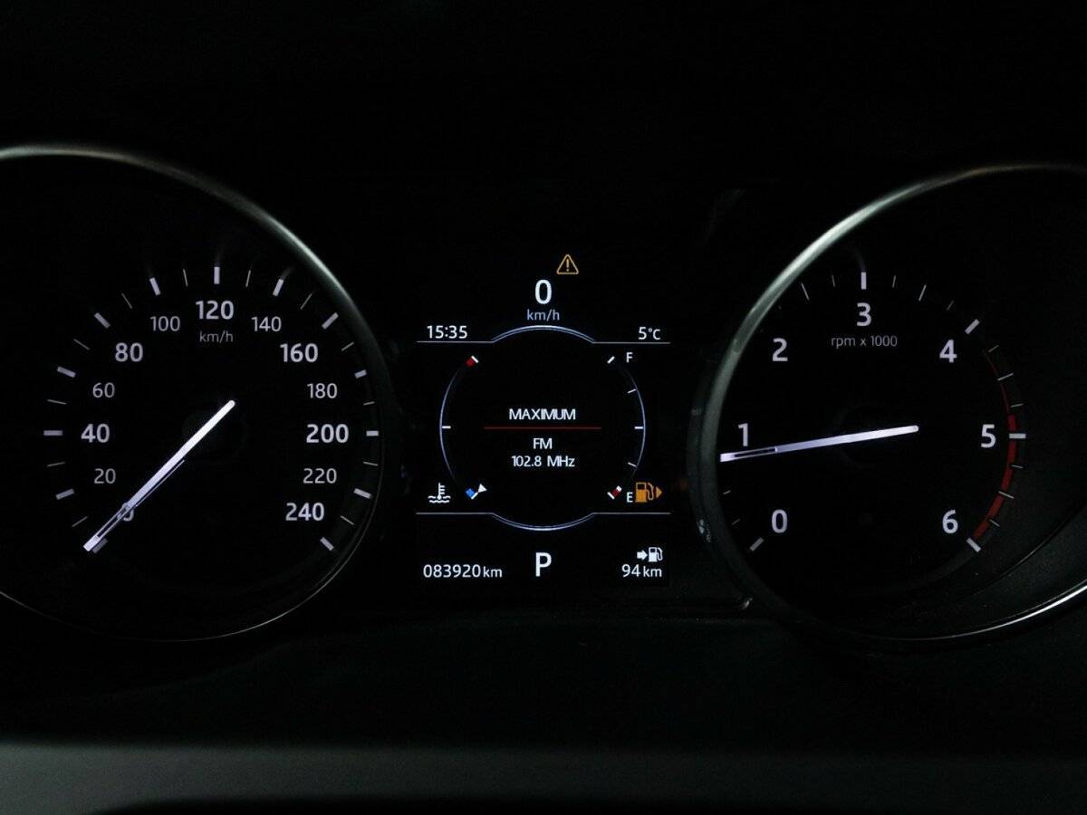 Land Rover Discovery Sport с пробегом — 2017 год. Фото: #11