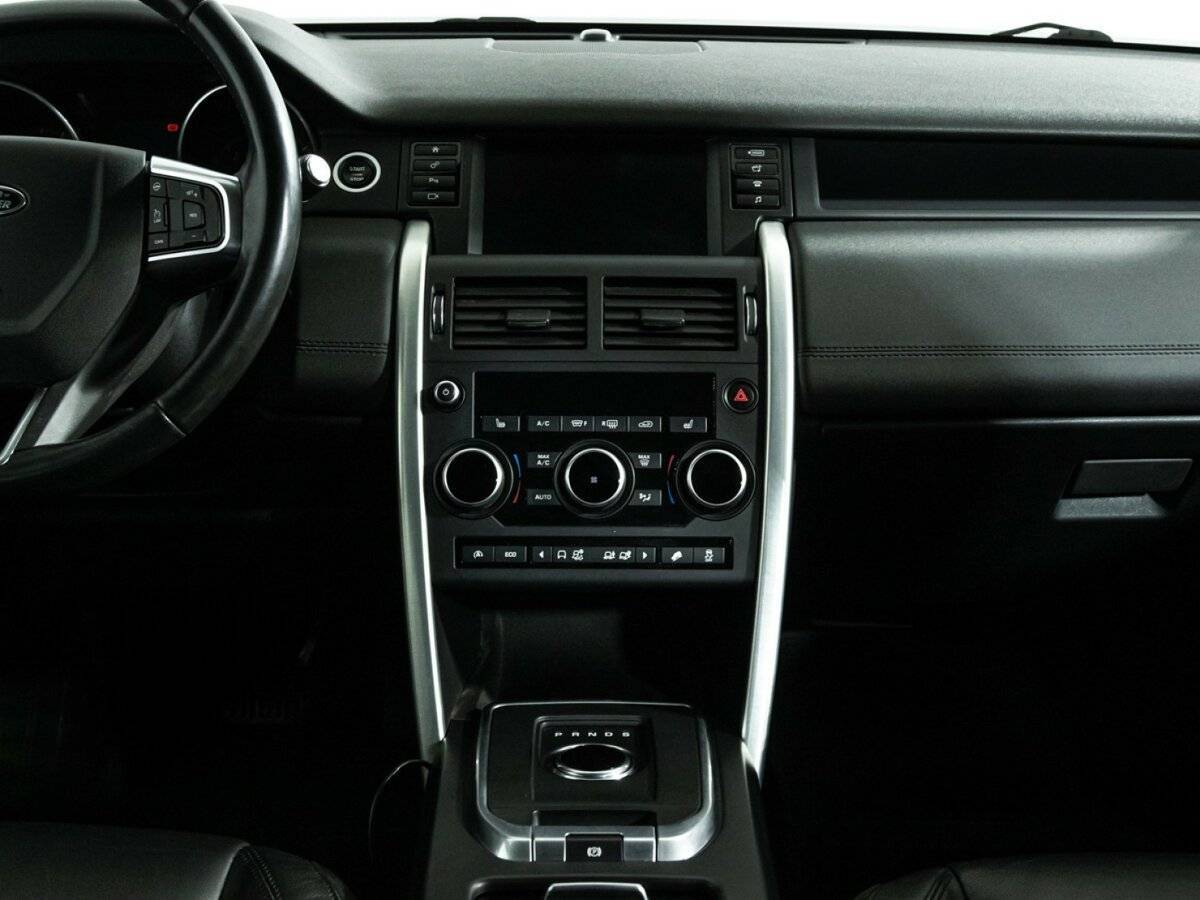 Land Rover Discovery Sport с пробегом — 2017 год. Фото: #13