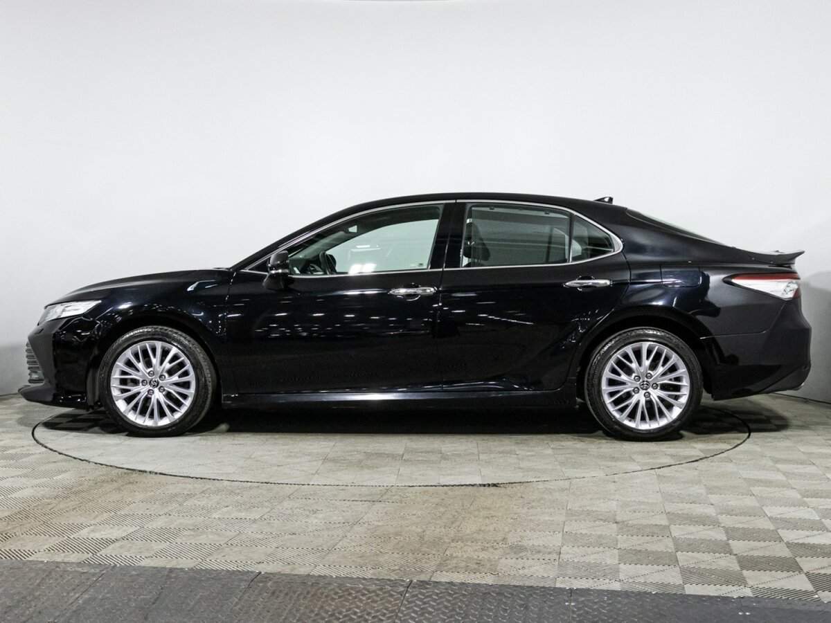 Toyota Camry с пробегом — 2020 год. Фото: #7