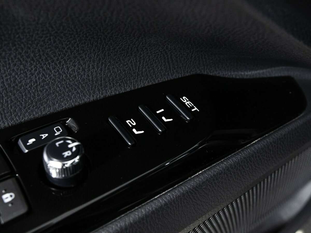 Toyota Camry с пробегом — 2020 год. Фото: #19