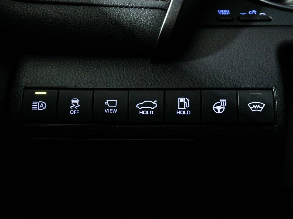 Toyota Camry с пробегом — 2020 год. Фото: #21