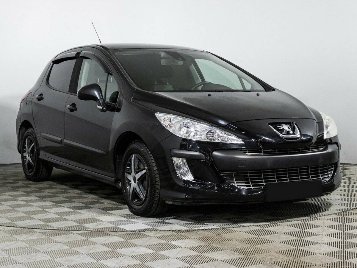 Peugeot 308 с пробегом — 2008 год. Фото: #2