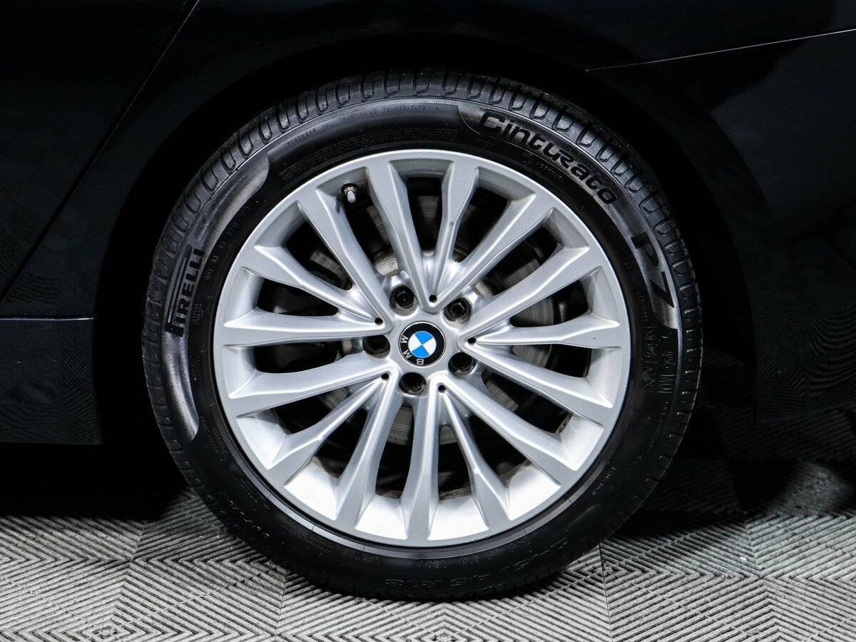 BMW 5 серии с пробегом — 2020 год. Фото: #11