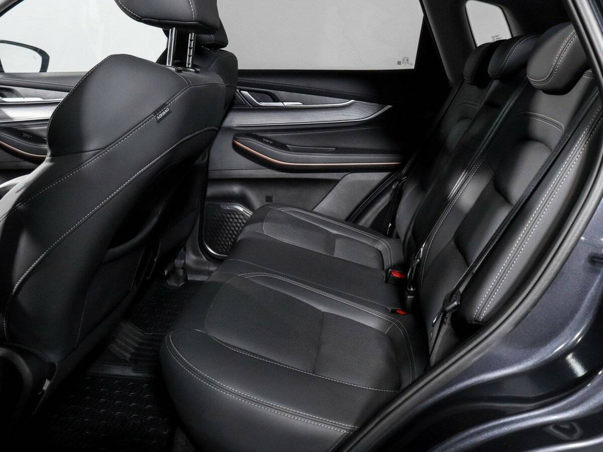 EXEED LX с пробегом — 2023 год. Фото: #9