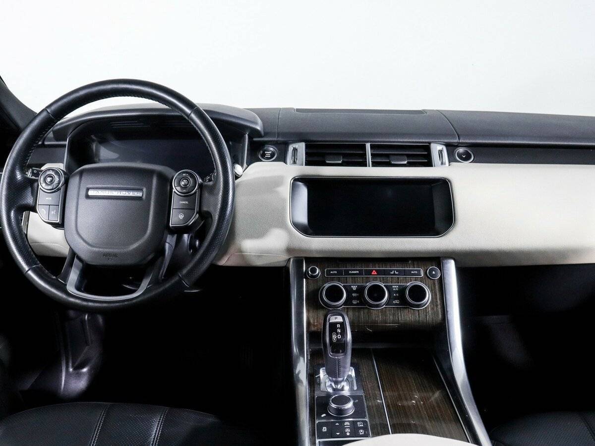 Land Rover Range Rover Sport с пробегом — 2017 год. Фото: #8