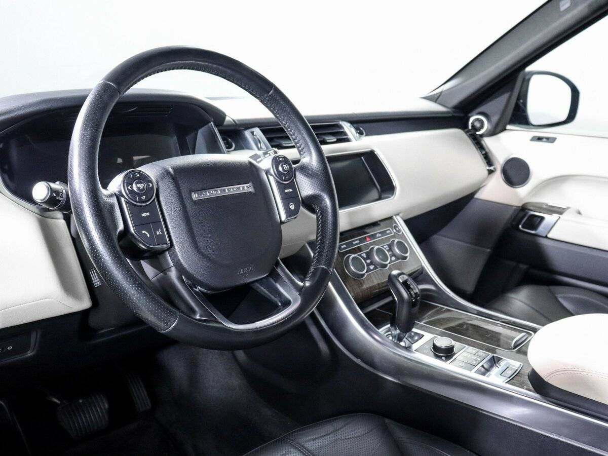 Land Rover Range Rover Sport с пробегом — 2017 год. Фото: #10