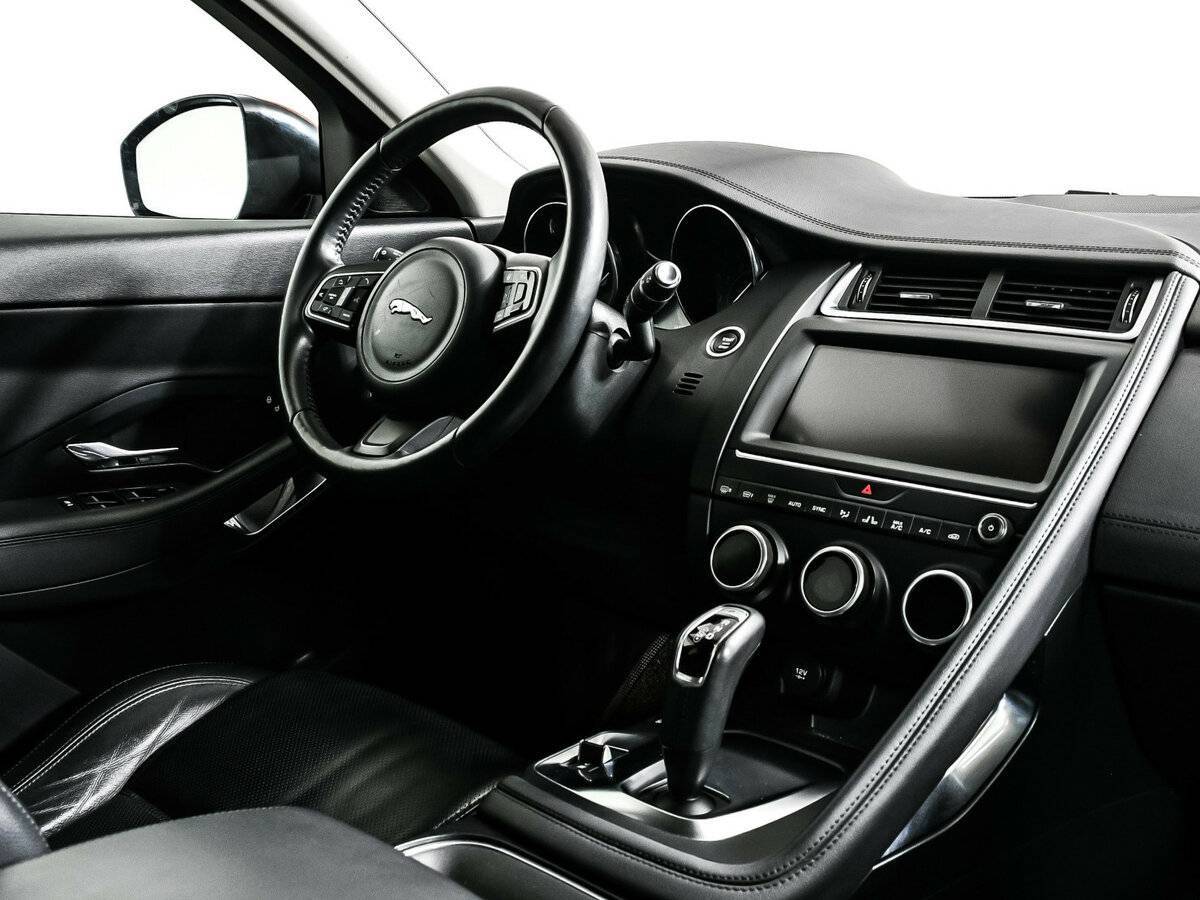 Jaguar E-Pace с пробегом — 2018 год. Фото: #8