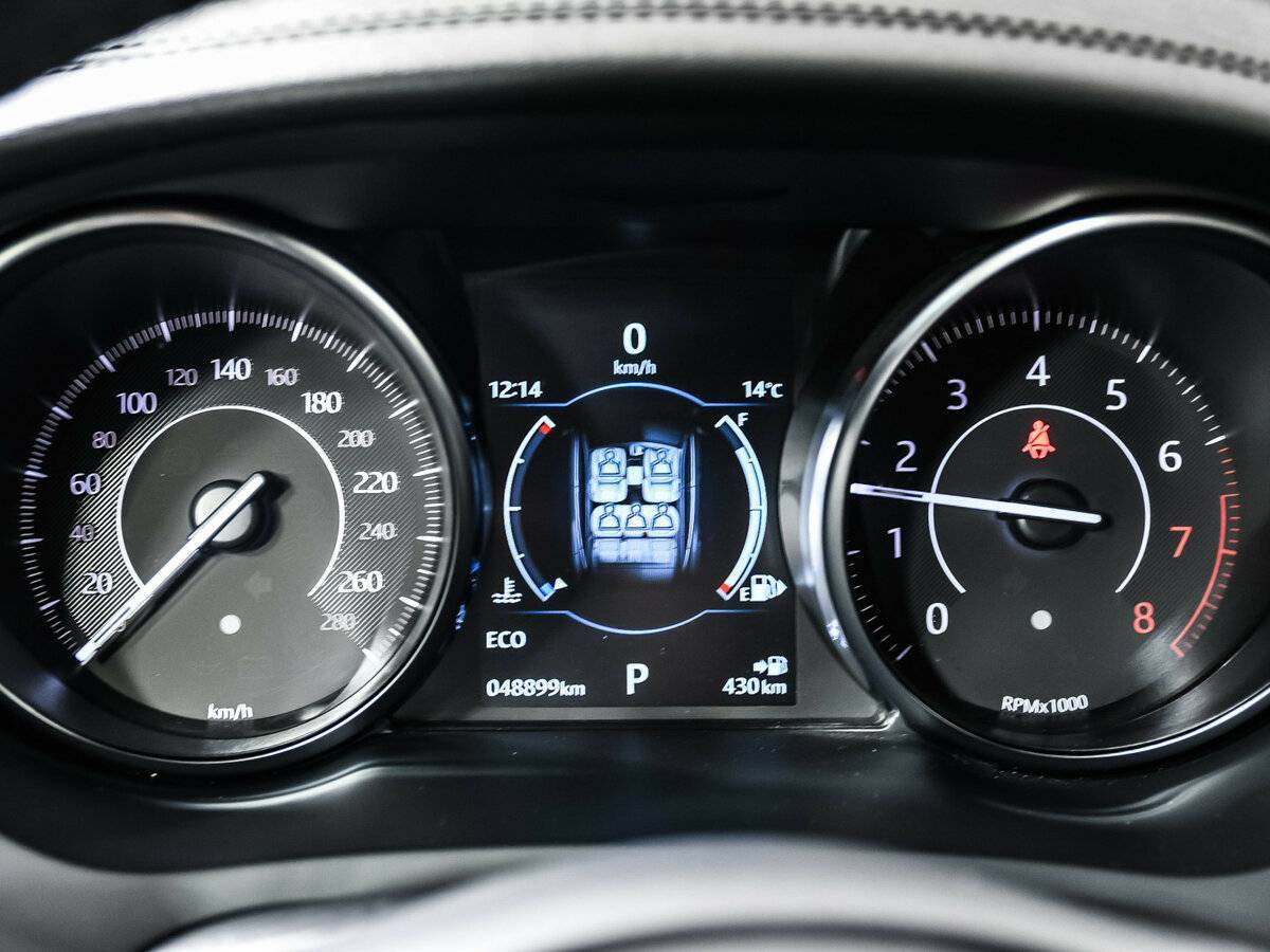 Jaguar E-Pace с пробегом — 2018 год. Фото: #9