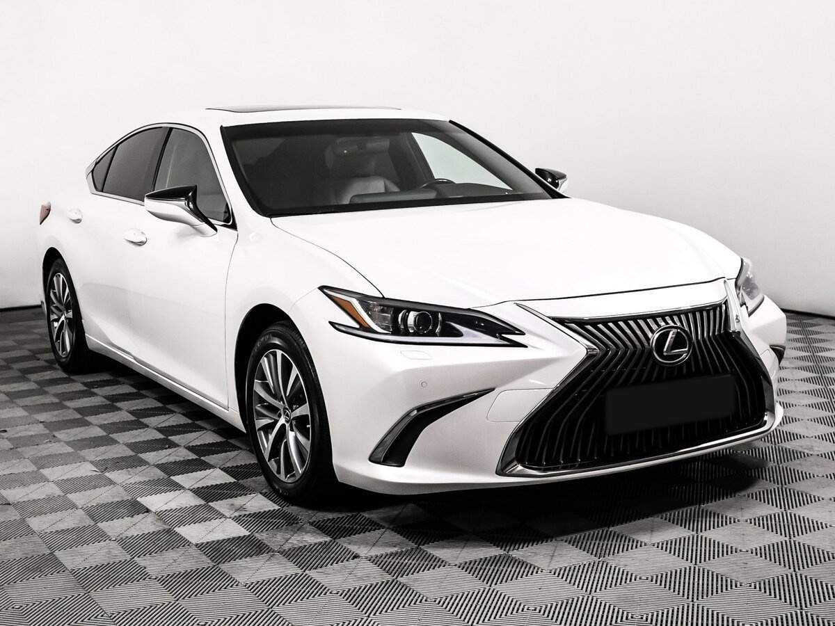 Lexus ES с пробегом — 2019 год. Фото: #2