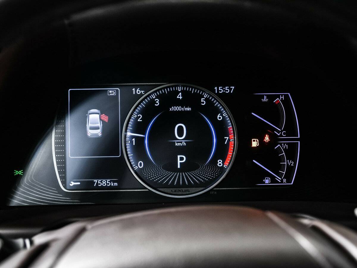 Lexus ES с пробегом — 2019 год. Фото: #9