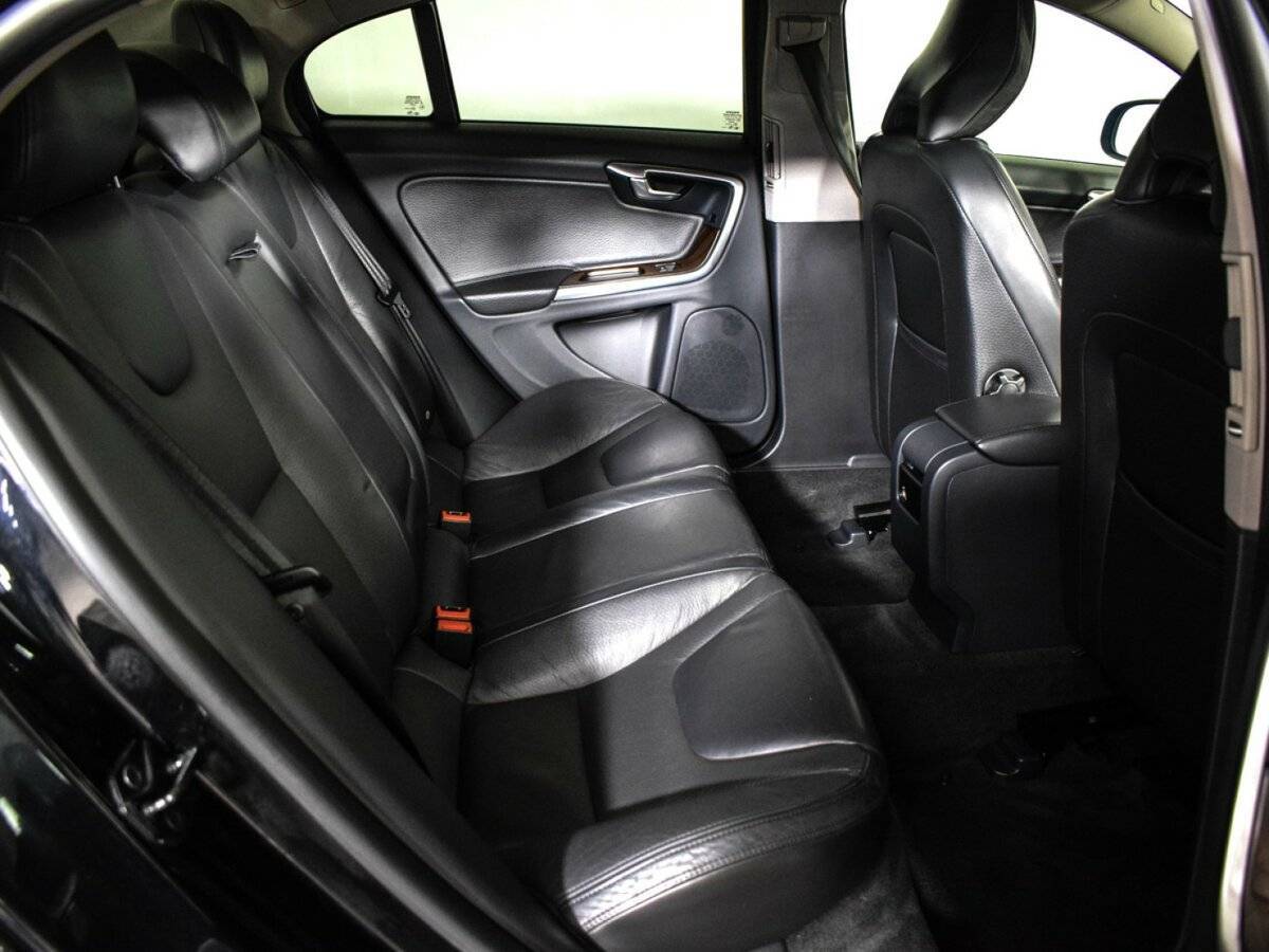 Volvo S60 с пробегом — 2011 год. Фото: #5