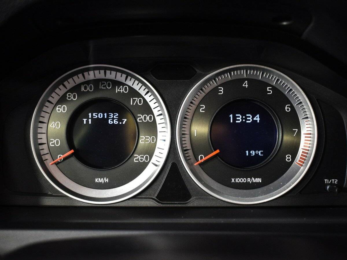 Volvo S60 с пробегом — 2011 год. Фото: #7