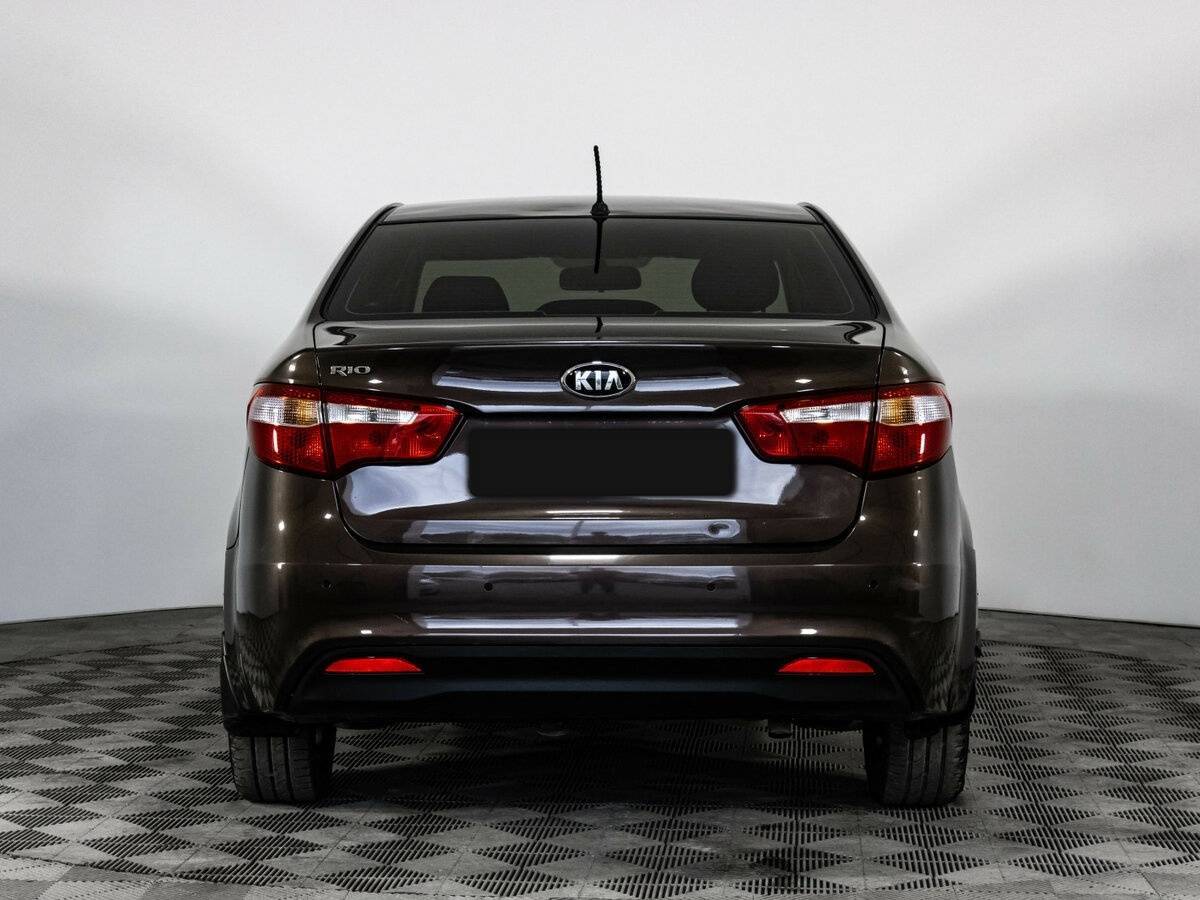 Kia Rio с пробегом — 2014 год. Фото: #4