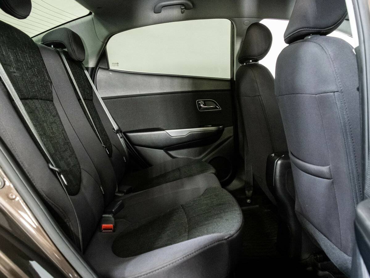 Kia Rio с пробегом — 2014 год. Фото: #16