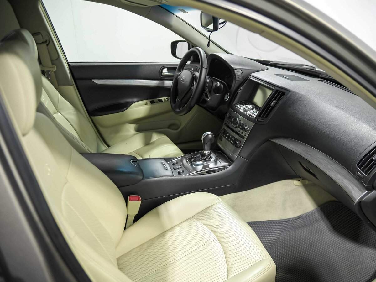 Infiniti G с пробегом — 2013 год. Фото: #17