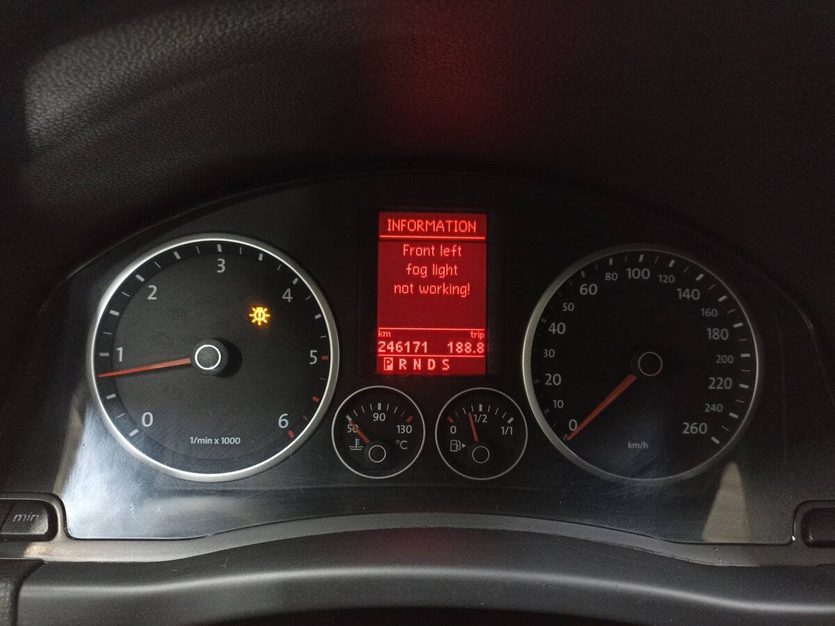 Volkswagen Tiguan с пробегом — 2009 год. Фото: #12