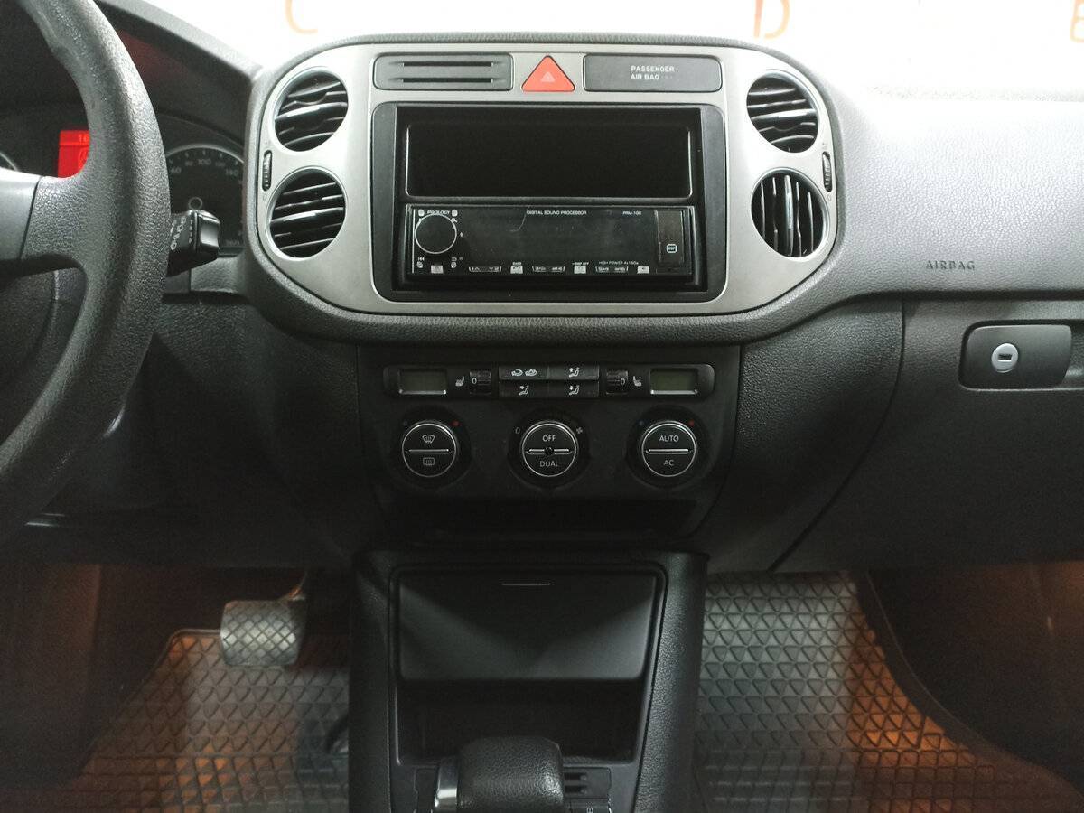 Volkswagen Tiguan с пробегом — 2009 год. Фото: #14