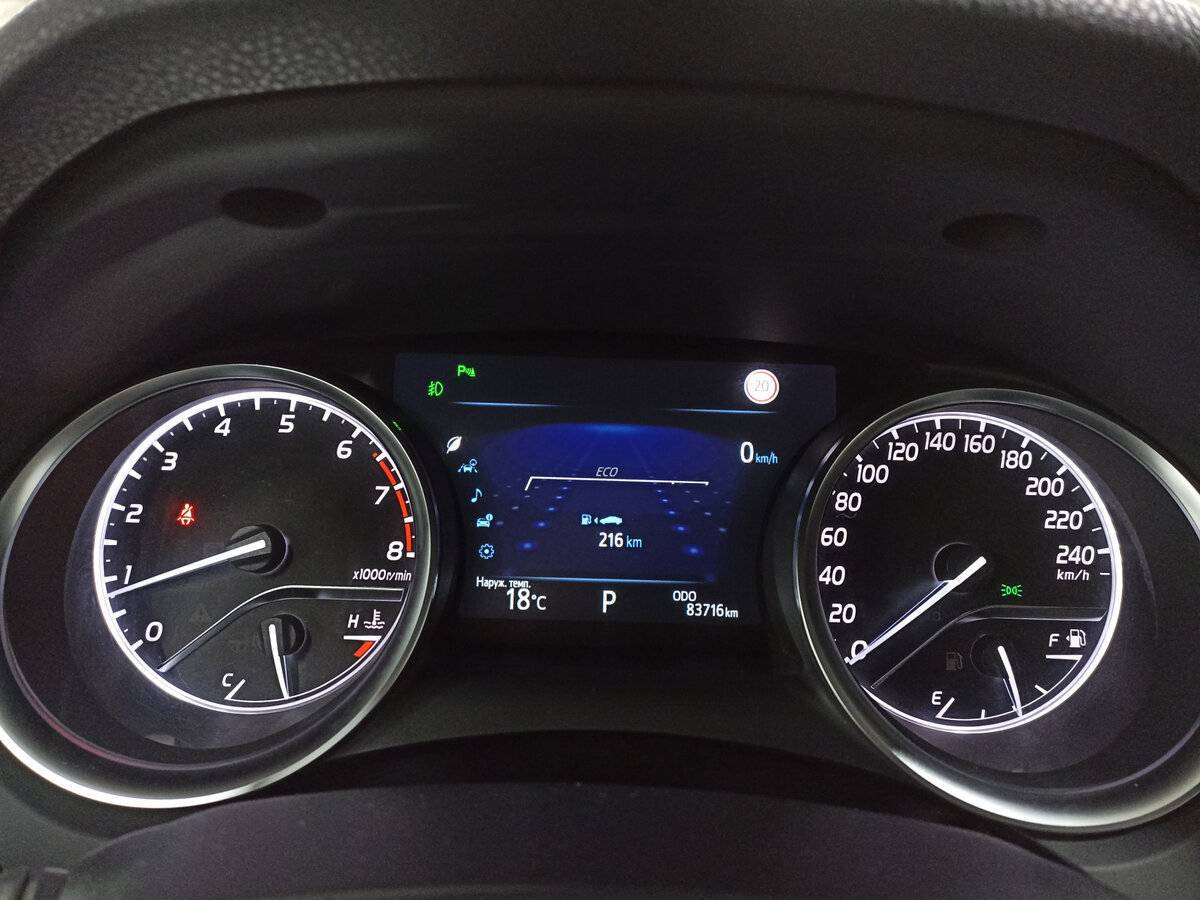 Toyota Camry с пробегом — 2019 год. Фото: #12