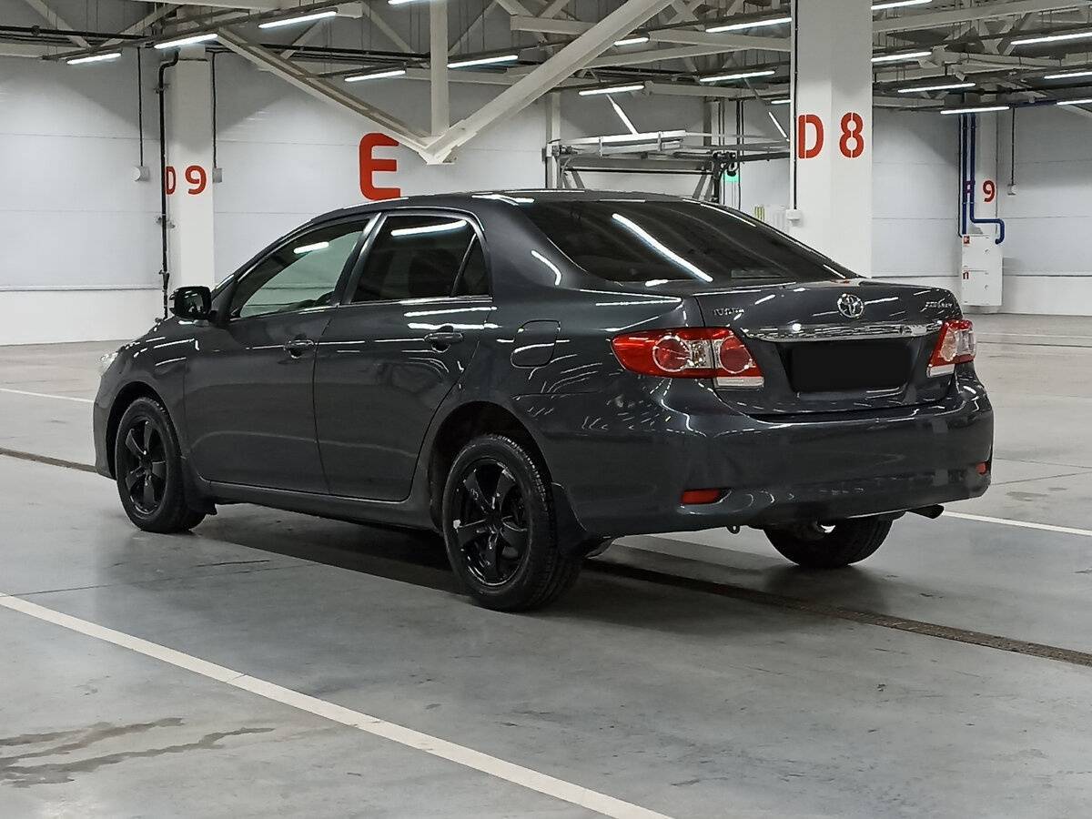 Toyota Corolla с пробегом — 2010 год. Фото: #6