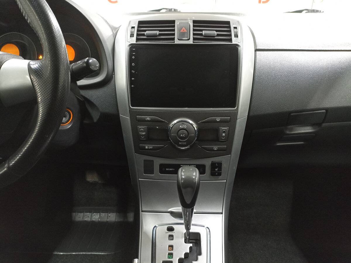 Toyota Corolla с пробегом — 2010 год. Фото: #14