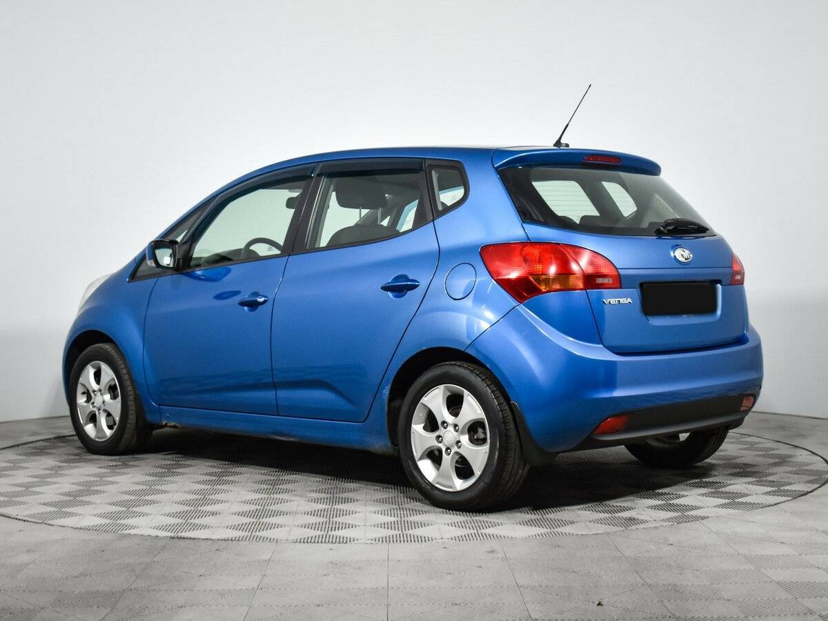 Kia Venga с пробегом — 2011 год. Фото: #6