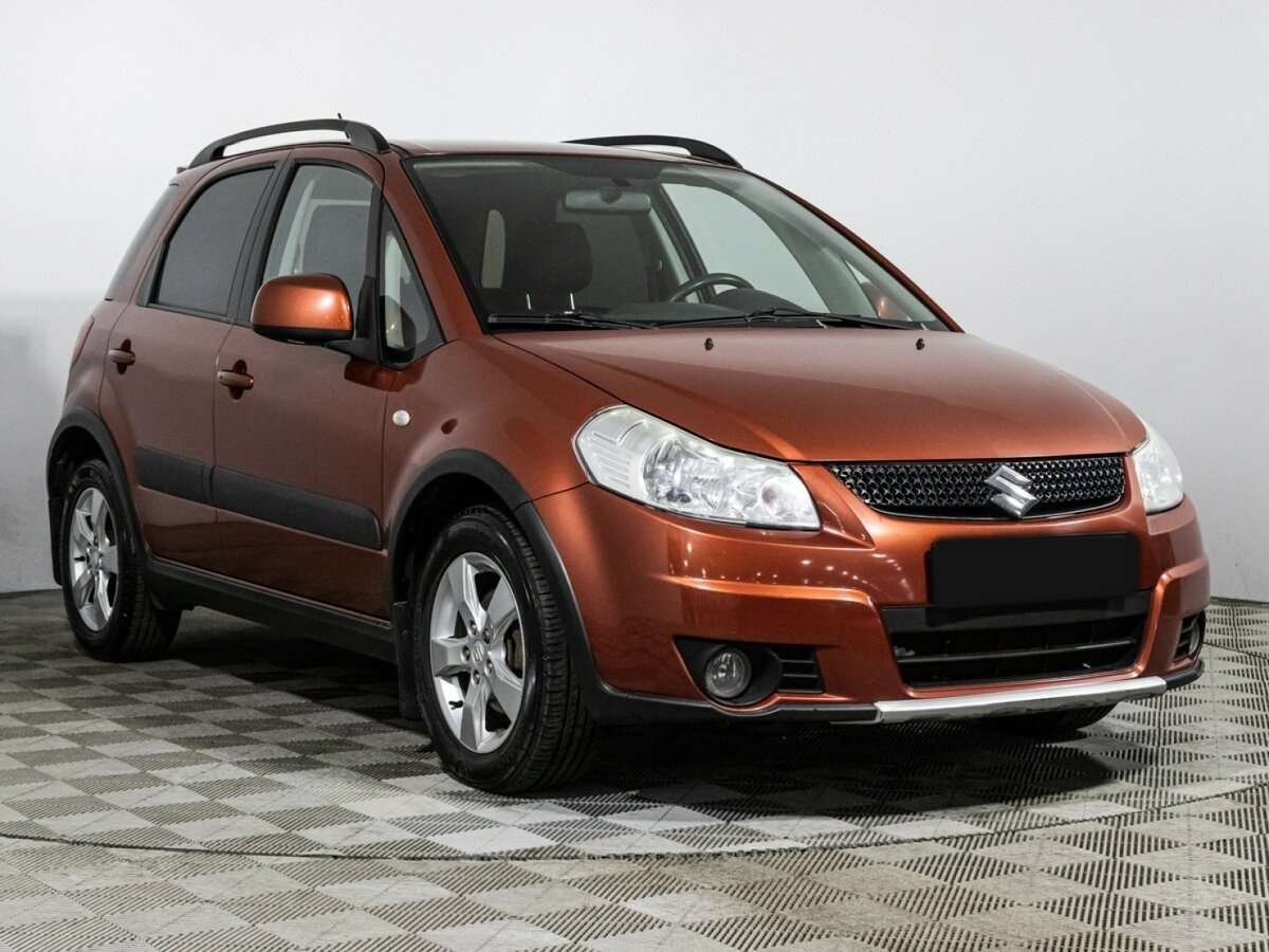 Suzuki SX4 с пробегом — 2010 год. Фото: #2