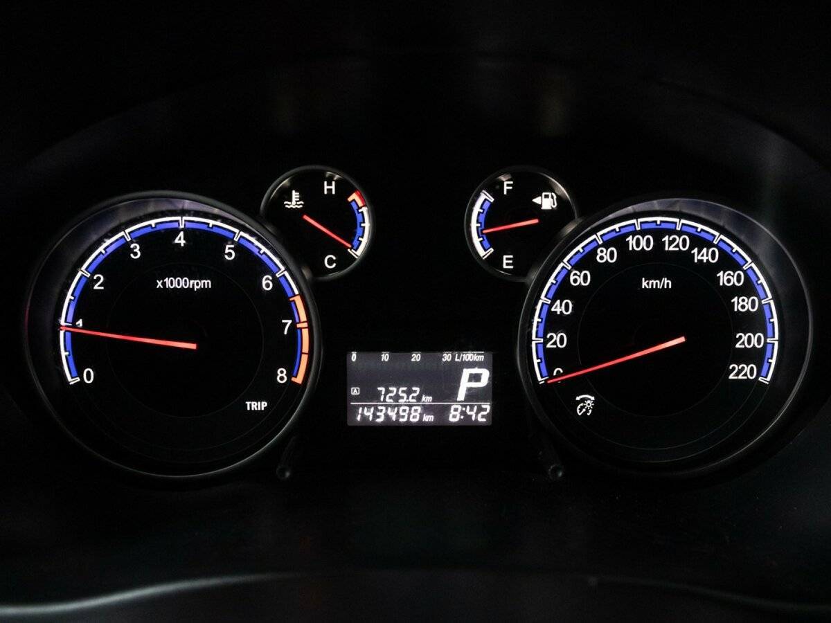 Suzuki SX4 с пробегом — 2010 год. Фото: #11