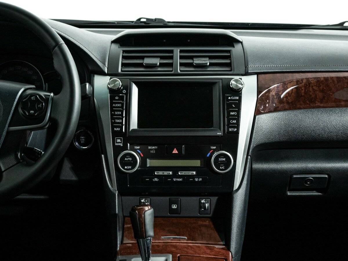 Toyota Camry с пробегом — 2011 год. Фото: #13