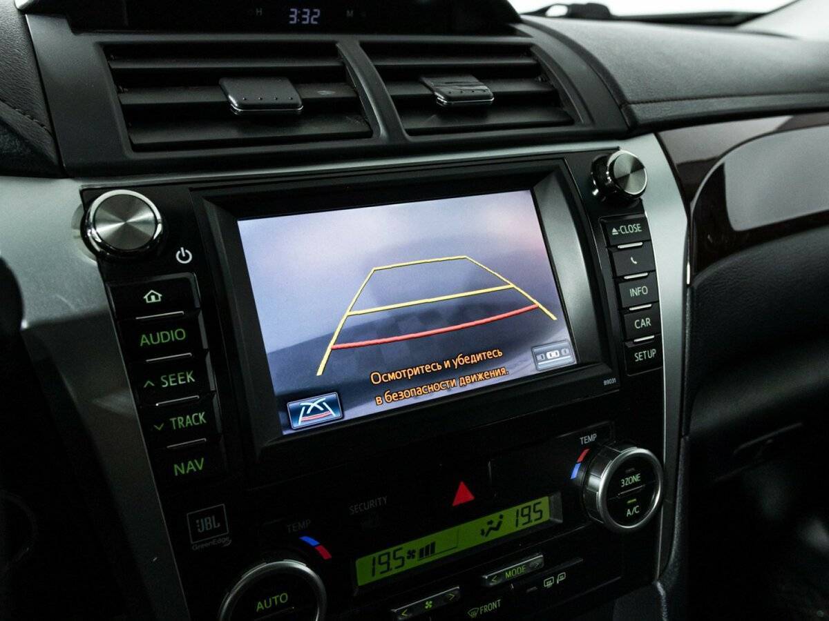 Toyota Camry с пробегом — 2011 год. Фото: #15