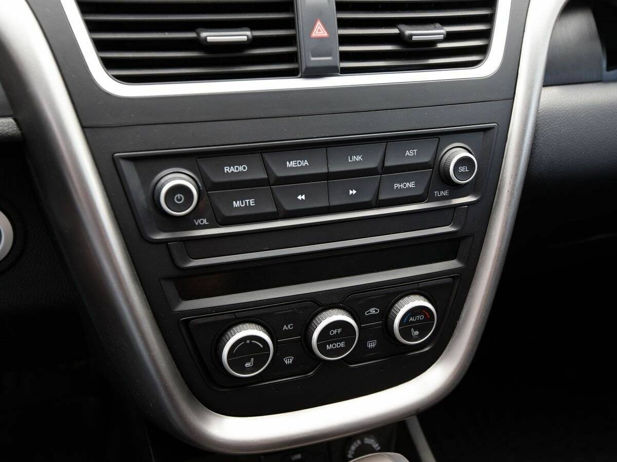 FAW Besturn X80 с пробегом — 2019 год. Фото: #8