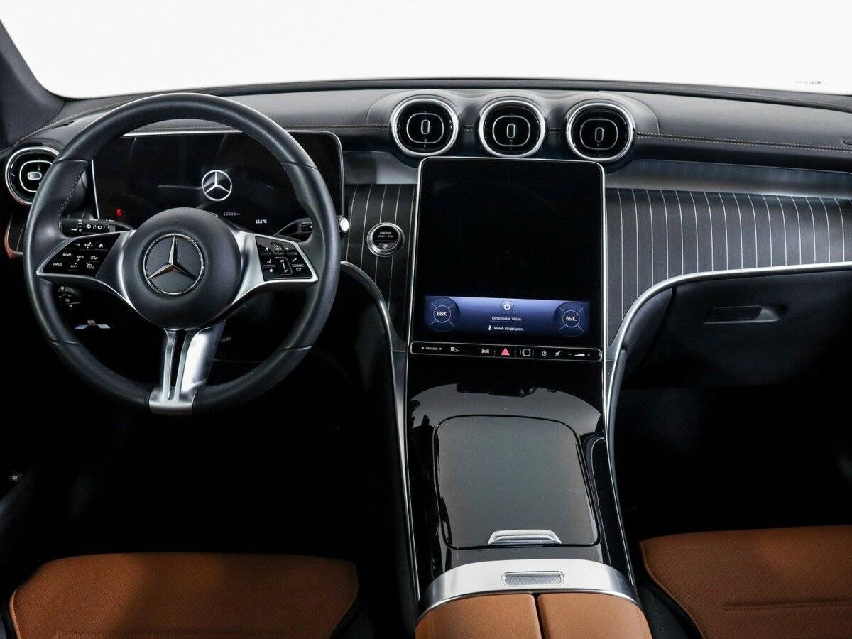 Mercedes-Benz GLC с пробегом — 2023 год. Фото: #8