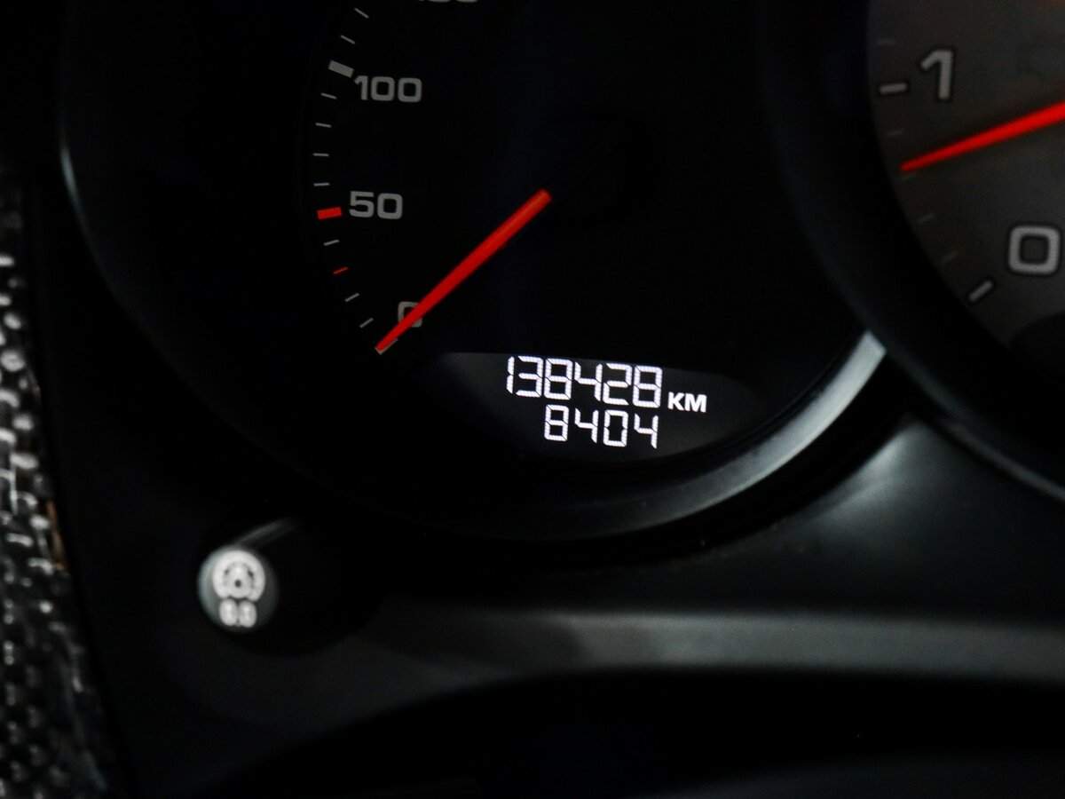 Porsche Macan с пробегом — 2015 год. Фото: #7