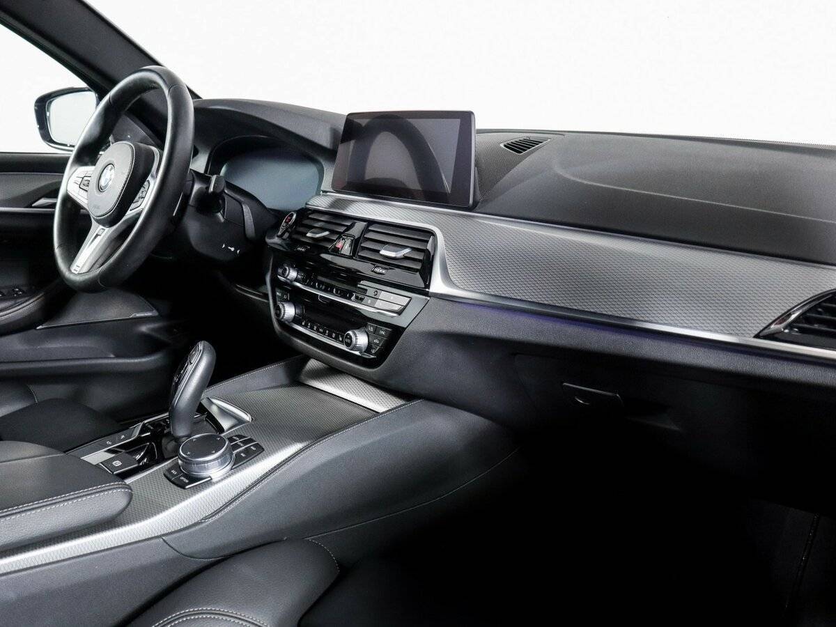 BMW 5 серии с пробегом — 2018 год. Фото: #9