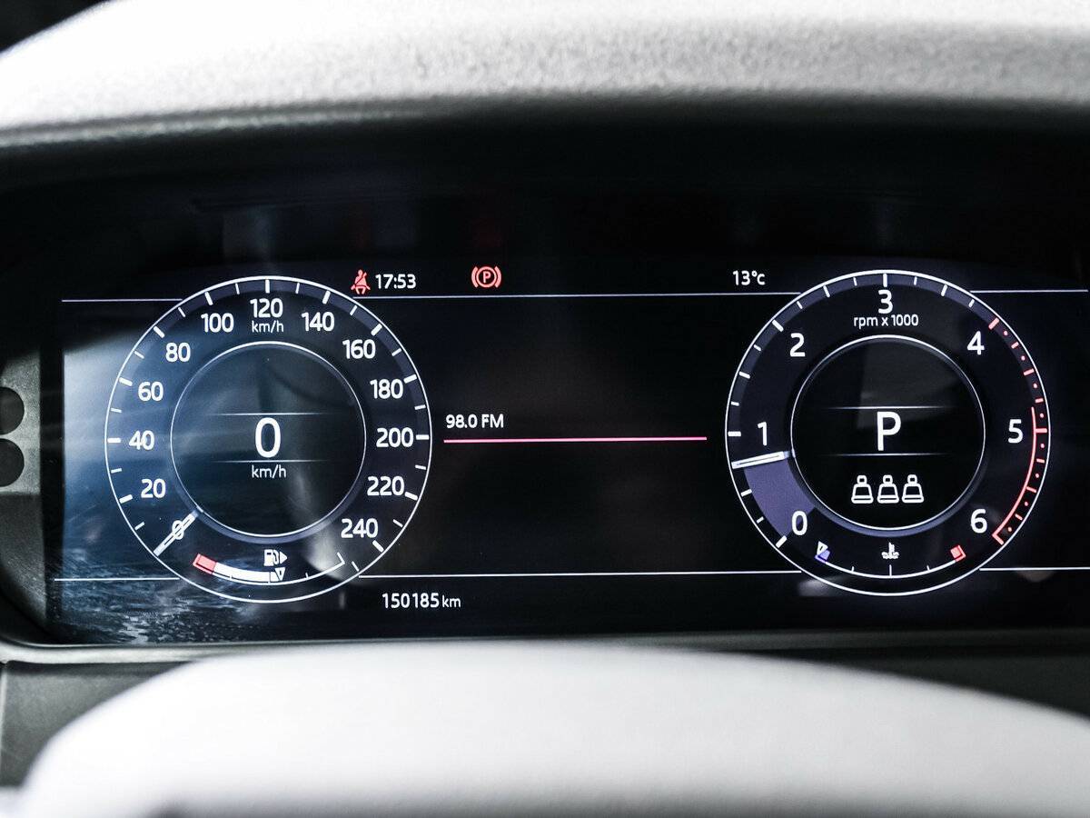 Land Rover Range Rover Velar с пробегом — 2019 год. Фото: #9