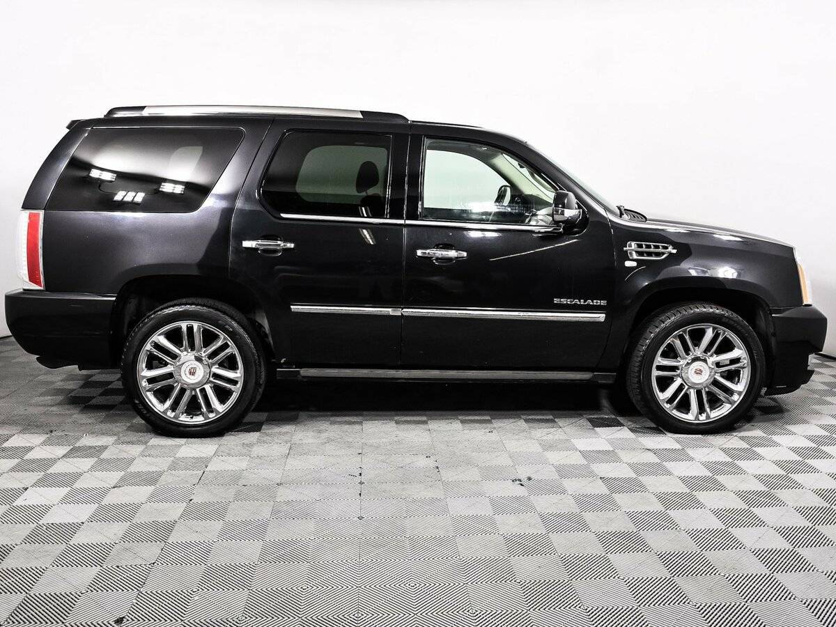 Cadillac Escalade с пробегом — 2013 год. Фото: #3