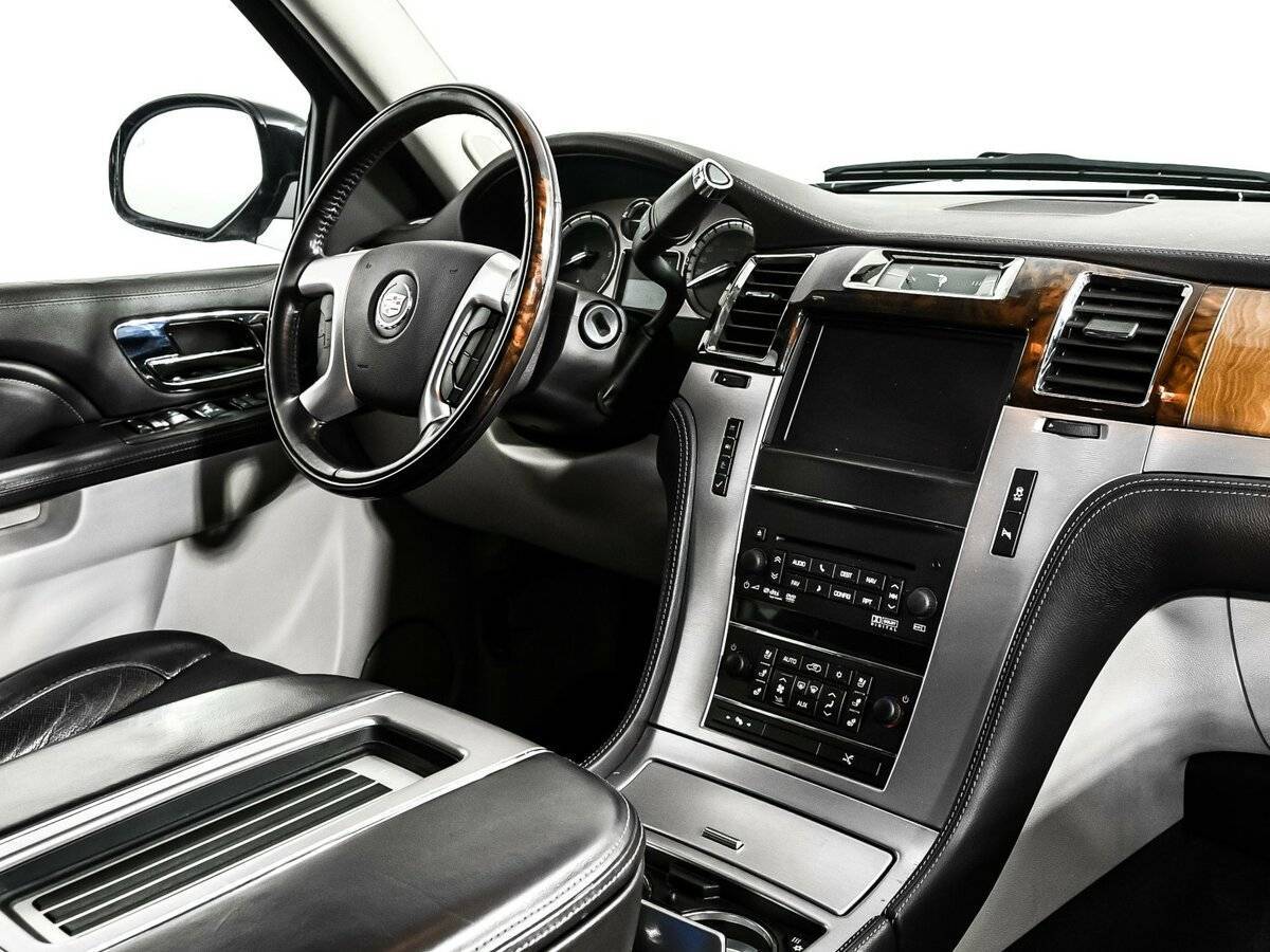 Cadillac Escalade с пробегом — 2013 год. Фото: #8