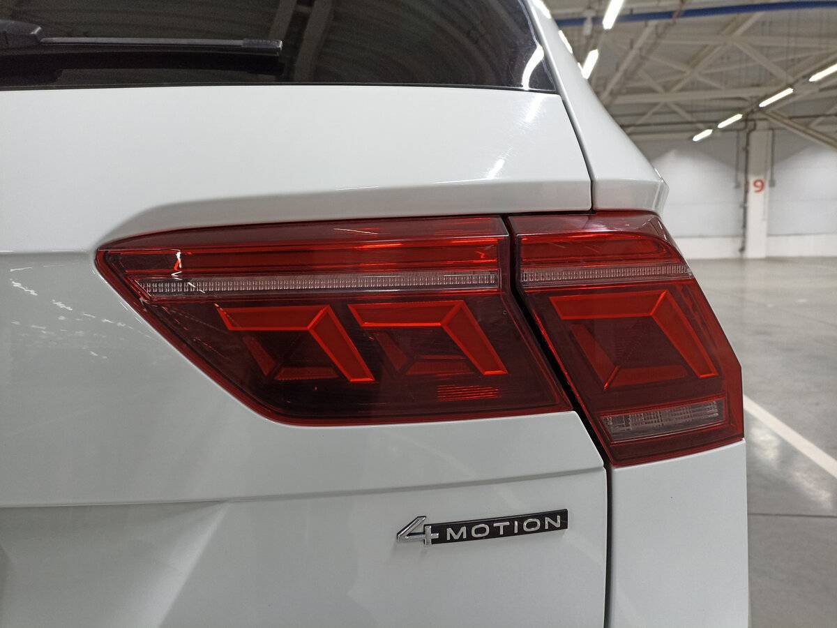 Volkswagen Tiguan с пробегом — 2021 год. Фото: #8