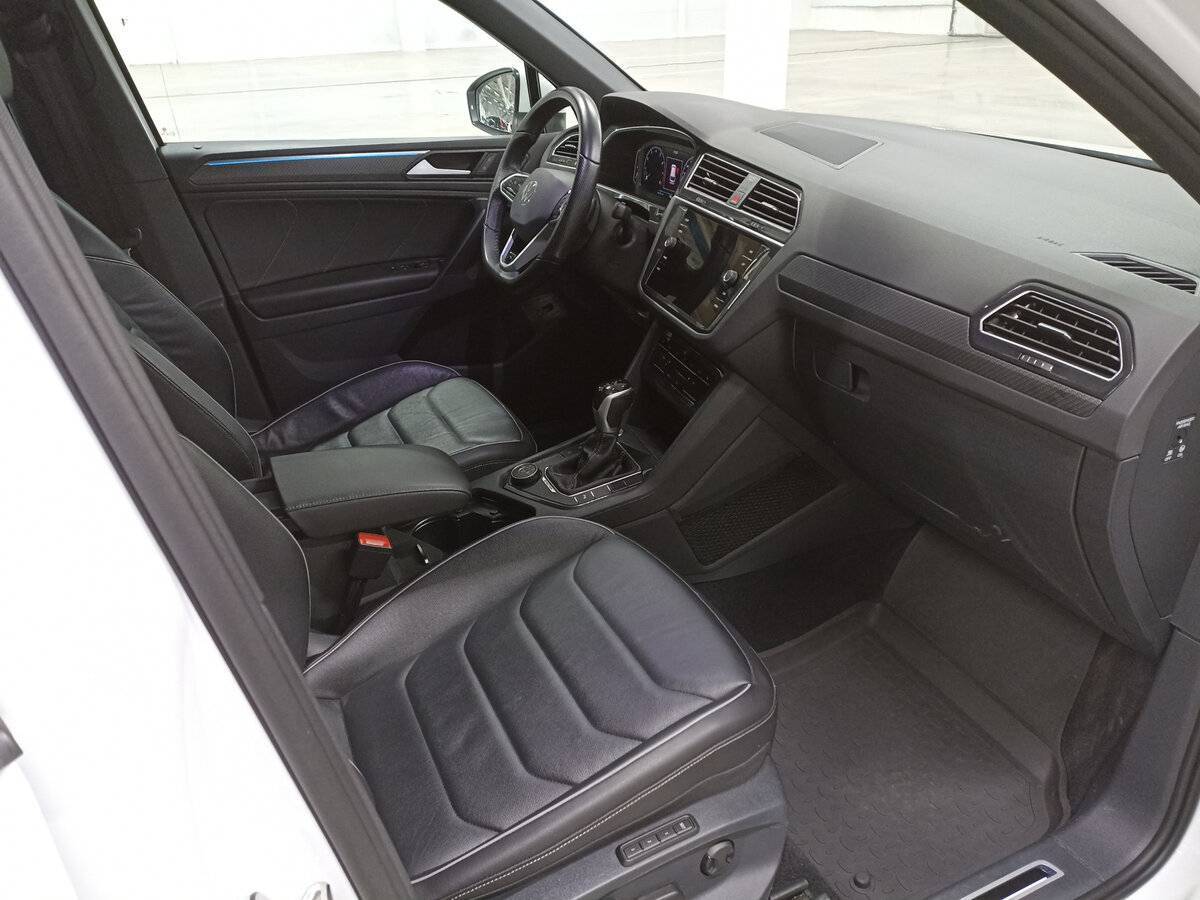 Volkswagen Tiguan с пробегом — 2021 год. Фото: #10