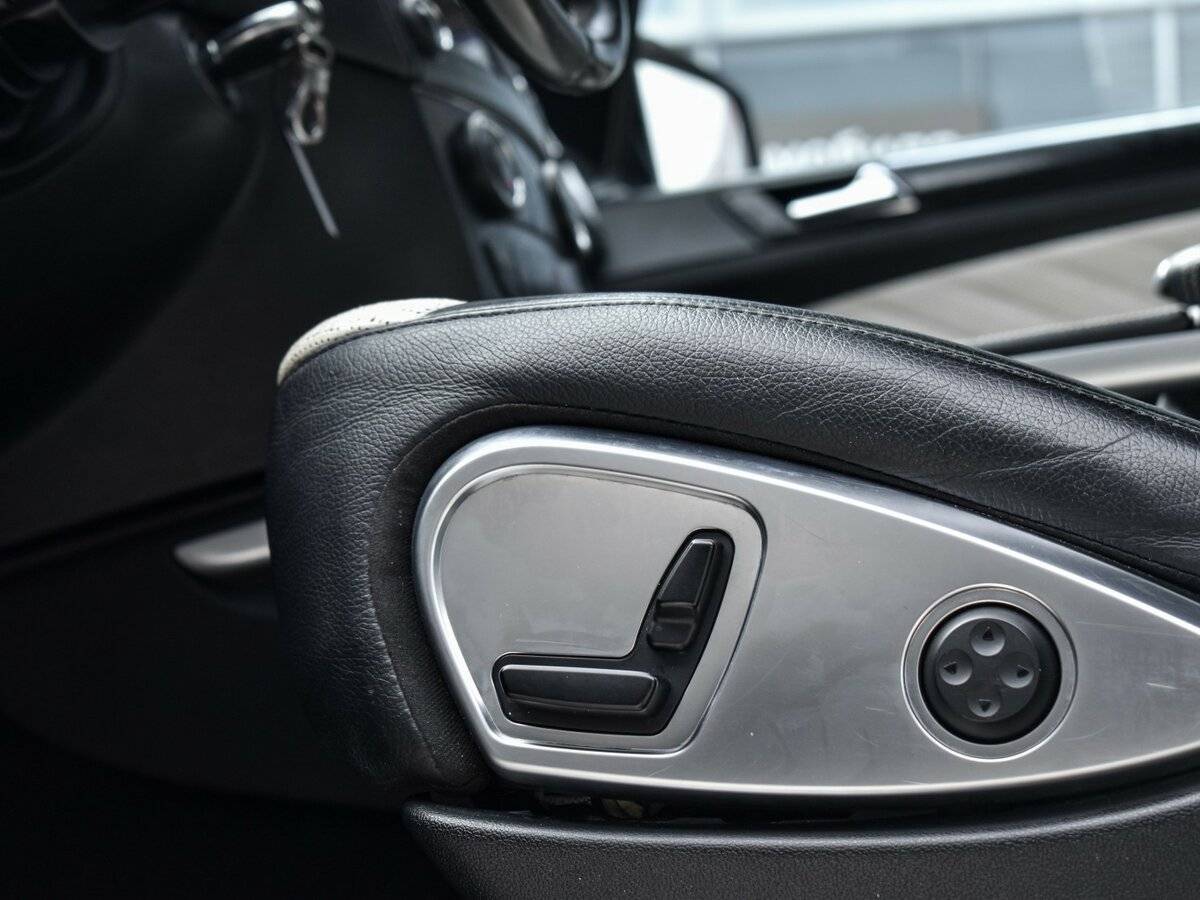 Mercedes-Benz GL-Класс с пробегом — 2012 год. Фото: #10