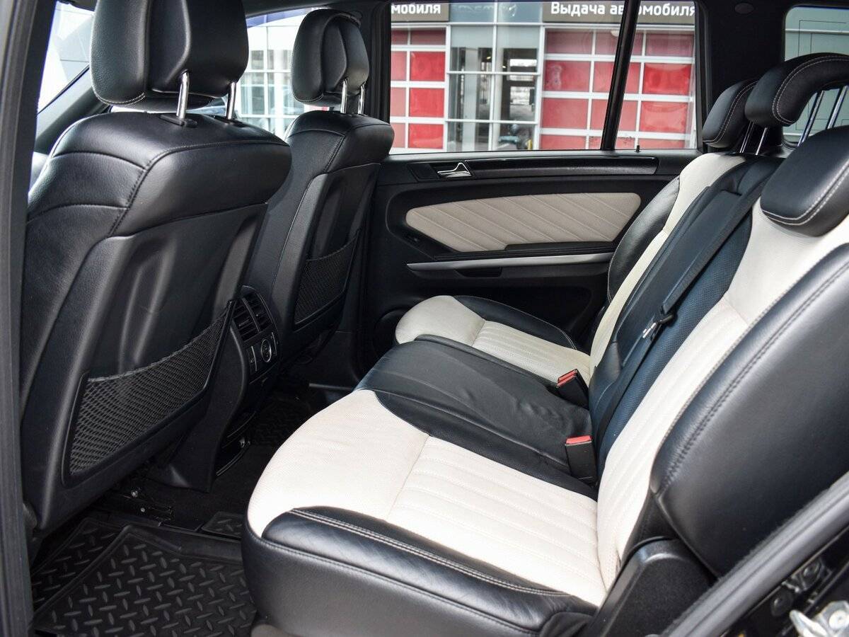 Mercedes-Benz GL-Класс с пробегом — 2012 год. Фото: #12